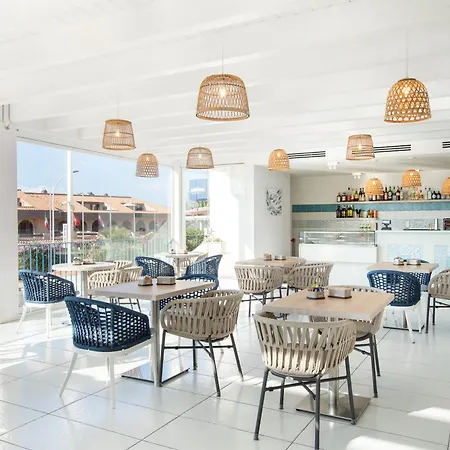 Blumarea, Bw Signature Collection Otel Castelsardo