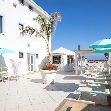 Western Blumarea Hotel 4*