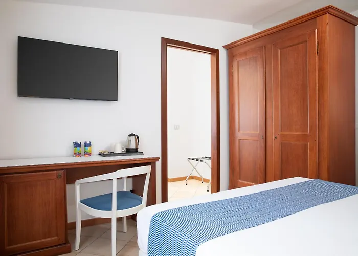 ホテル Western Blumarea カステルサルド